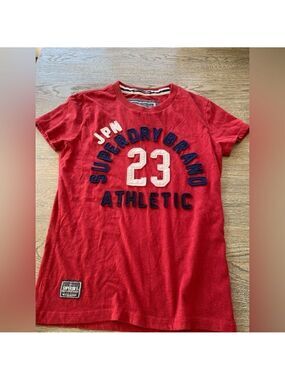 SuperDry Tshirt. Great condition! Men’s Medium